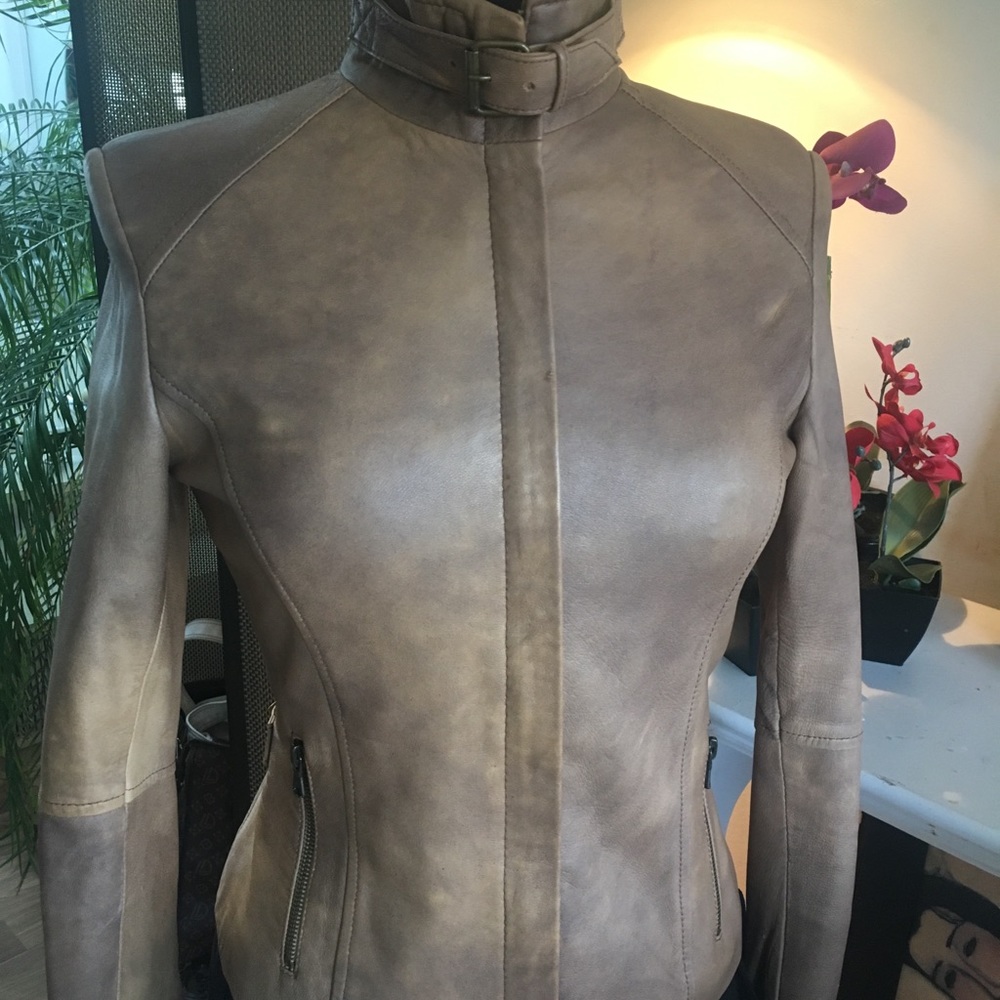 Leather jacket - Picture 6 of 7